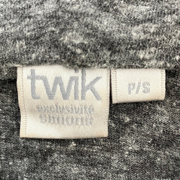 Twik women’s size small Charcoal Sleeveless Jersey Top - Picture 2 of 15